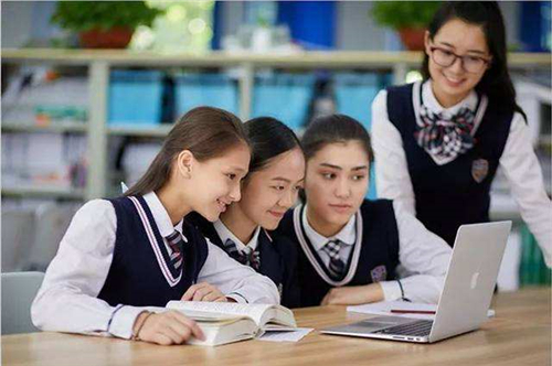 留学美国（春季-秋季入学）申请，你会有着怎样的决策？优弗留学精准解析1_副本.jpg