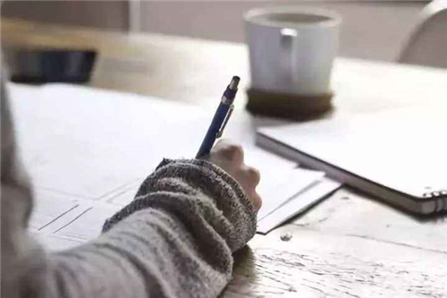 学费上涨！留学英国费用2020搜集，一年最昂贵54万！便宜的只要10万8_副本.jpg