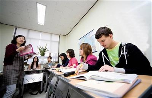 1学年=4学期？留学韩国入读韩国语学院的此类“差异”1_副本.jpg